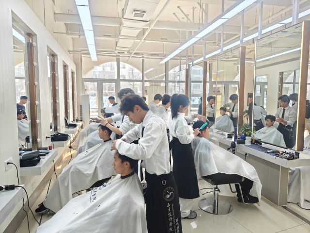 形象设计创新创业服务中心